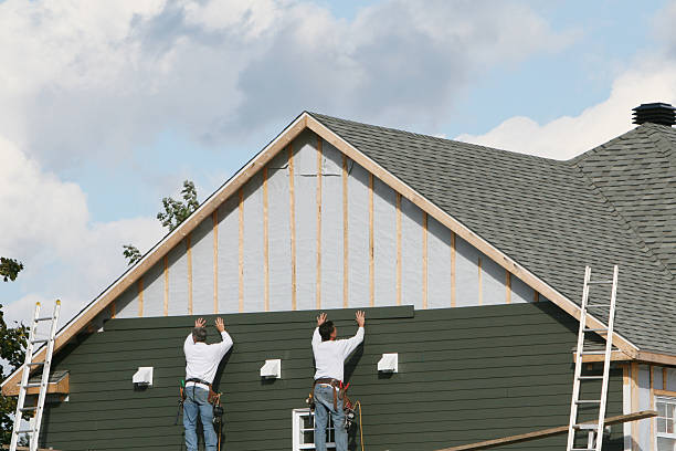 Professional Siding Installation technician working in Goshen, OH